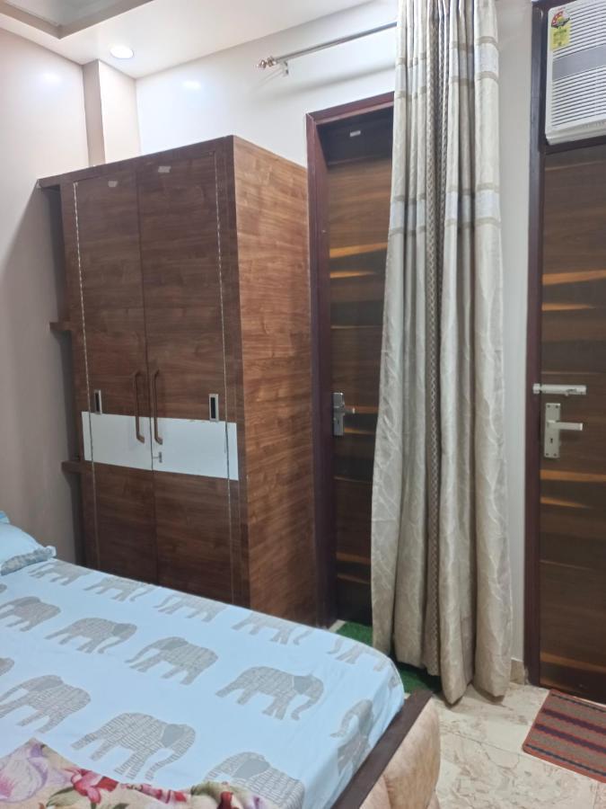 Peaceful 2 Apartment New Delhi